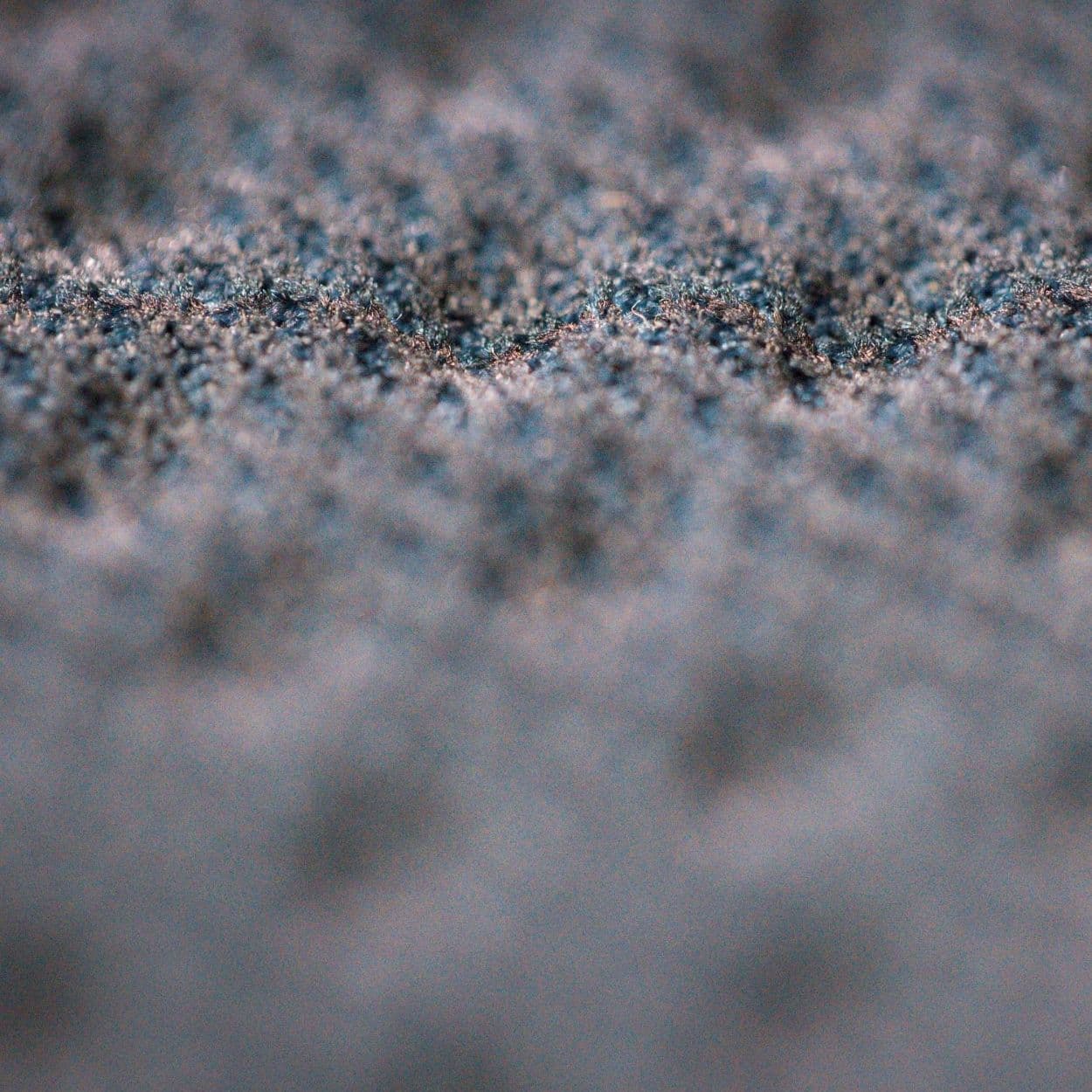 Macro view of the Stance top sheet shaped over its forefoot gel pad